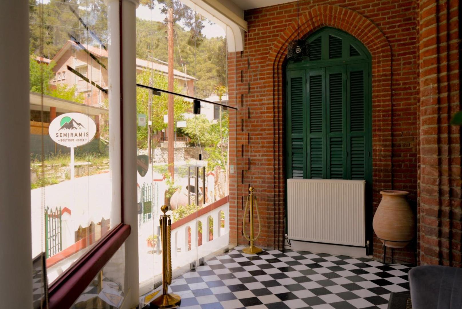 Semiramis Boutique Hotel & Spa Kato Platres Dış mekan fotoğraf